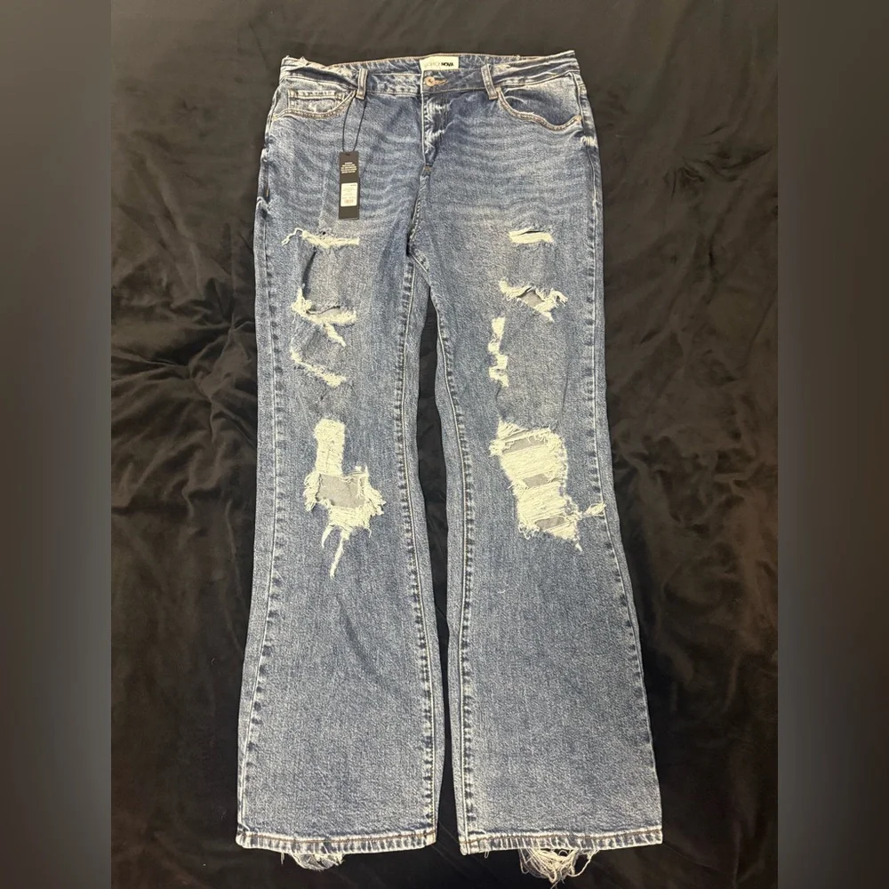 Fashion Nova Posted Stretch Ripped Straight Leg Jeans - Medium Wash - Picture 2 of 4